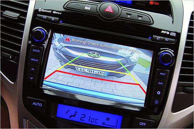 Die Rückfahrkamera ist Bestandteil des optionalen Navigationssystems