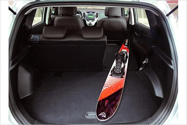 Das Kofferraumvolumen beträgt zwischen 440 ...