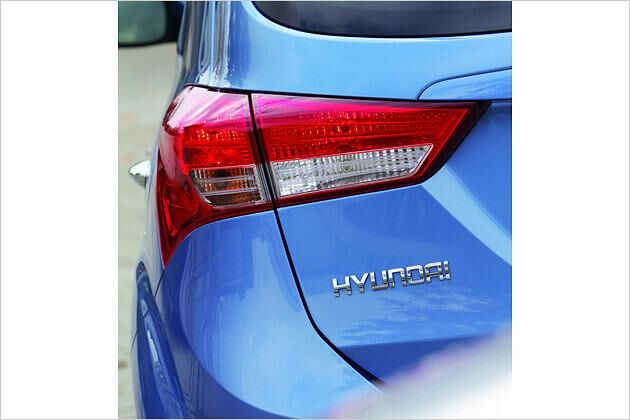 Weit umlaufende Rückleuchten