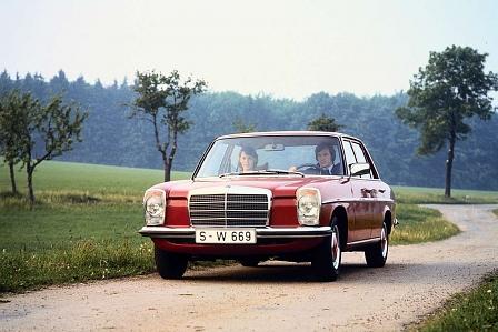 Mercedes-Benz SL-Roadster Typ 280 SL,
350 SL bzw. 450 SL, aus den Jahren 1971
bis 1985