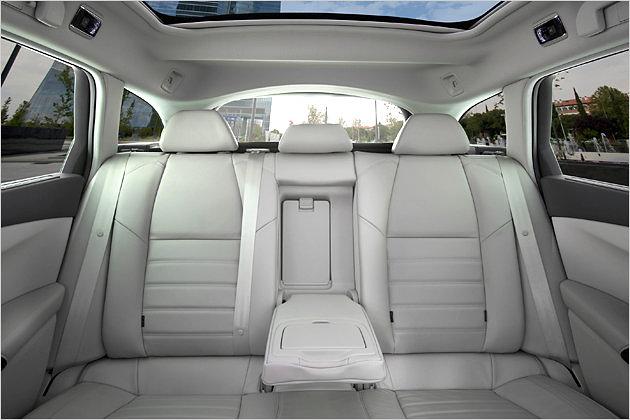 Breite D-Säulen verschlechtern die Sicht nach hinten