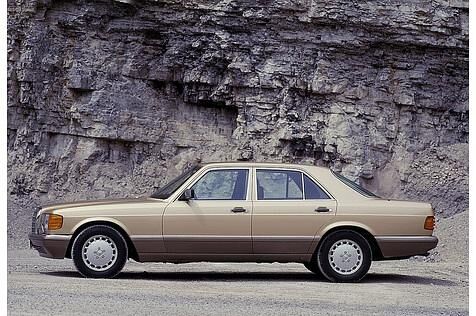 Mercedes 560 SE Baureihe W 126 - hier der kurze Radstand