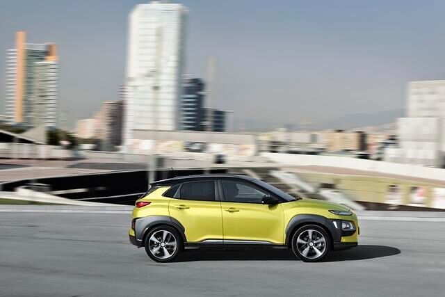 Äußerlich tritt der Kona ähnlich wie Nissans Juke oder der Toyota C-HR ein polarisierend auf