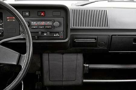 Das Autoradio im Wandel der Zeit - Im Rausch der Revolution