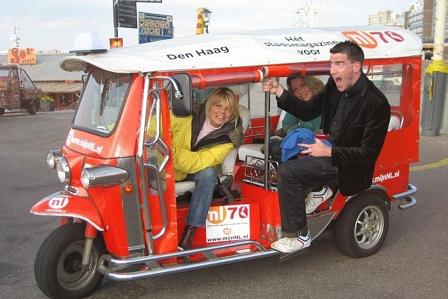 Offensichtlich haben die ersten Nutzer eine Menge Spaß mit den luftigen Vehikeln.