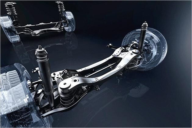 Der CT 200h bietet hinten eine Mehrlenkerachse - vorne auf dem Bild zu sehen