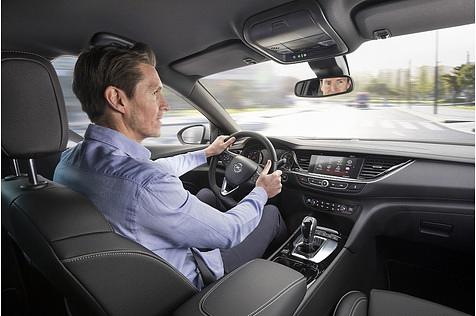 Der Innenraum entspricht dem der anderen Insignias