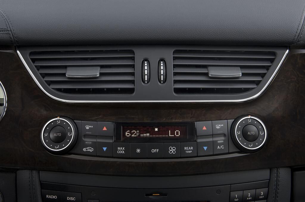 Mercedes CLS (Baujahr 2010) 500 4 Türen Lüftung