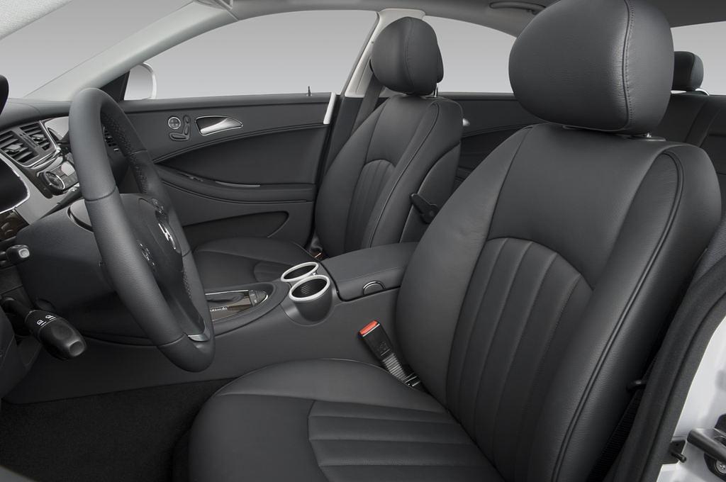 Mercedes CLS (Baujahr 2010) 500 4 Türen Vordersitze