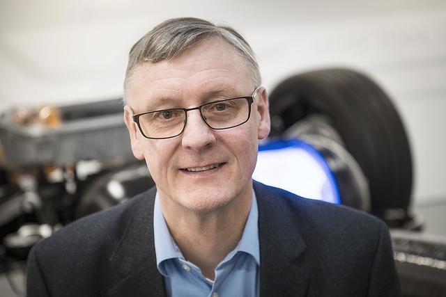 Mercedes GLC F-Cell - Prof. Dr. Christian Mohrdieck