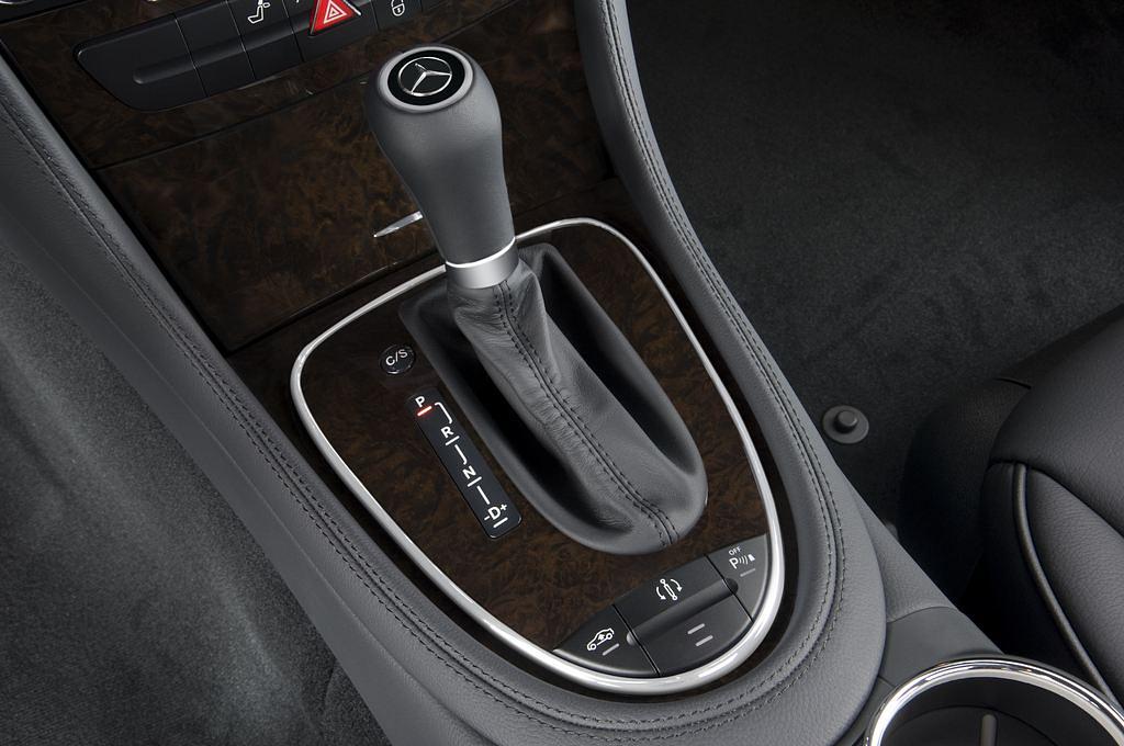 Mercedes CLS (Baujahr 2010) 500 4 Türen Schalthebel