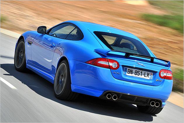 Am Heck gibt es für den Abtrieb einen fest stehenden Spoiler