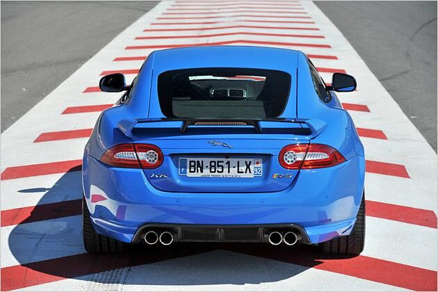 Im unteren Bereich des Hecks kümmert sich ein Diffusor um die Minimierung von Luftverwirbelungen