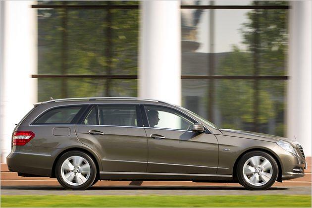In 7,7 Sekunden spurtet der E 250 CDI BlueEfficiency auf Tempo 100