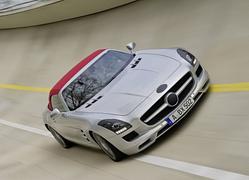 Mercedes SLS Roadster - Flügellos
