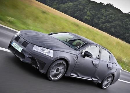 Prototyp Lexus GS 450h Modelljahr 2013