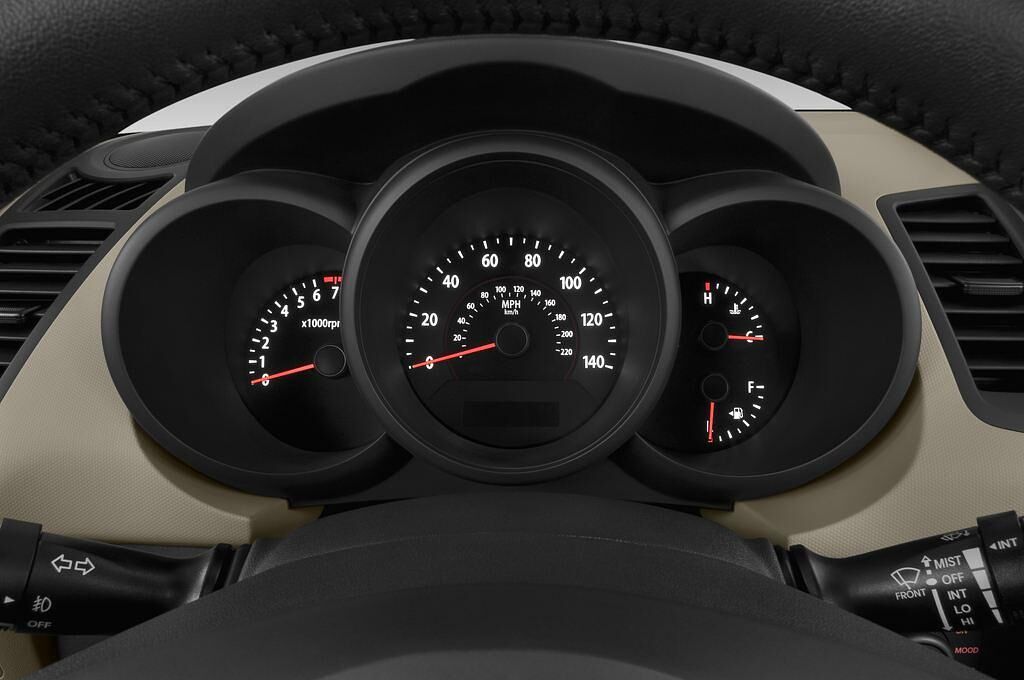 Kia Soul (Baujahr 2011) Spirit 5 Türen Tacho und Fahrerinstrumente