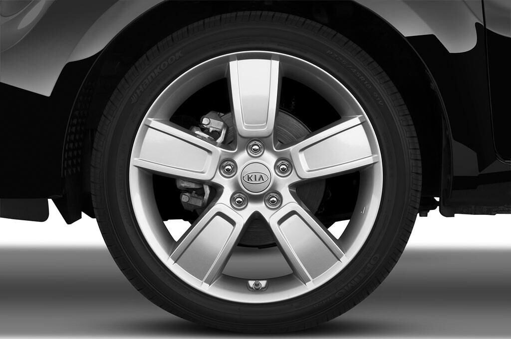 Kia Soul (Baujahr 2011) Spirit 5 Türen Reifen und Felge