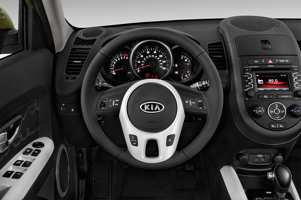 Kia Soul (Baujahr 2012) Attract 5 Türen Lenkrad