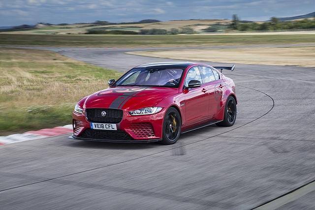 Der Allradantrieb ist hecklastig ausgelegt