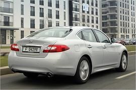 Infiniti M35h im Test: Flotter Hybrid-Angriff auf die Premium-Konkurrenz