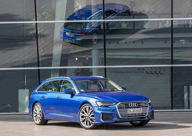 Sehr prominent herausgearbeitet wurde das Design des Kühlergrills