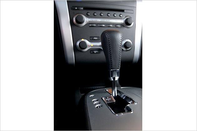 Der Murano 2.5 dCi ist ausschließlich mit einer Sechsgang-Automatik zu haben