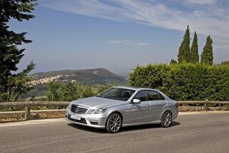 Mercedes E 63 AMG mit Biturbo