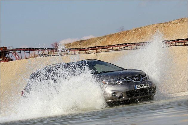 Die meisten SUVs werden zwar nur auf der Straße benutzt, der Murano kann aber auch mehr