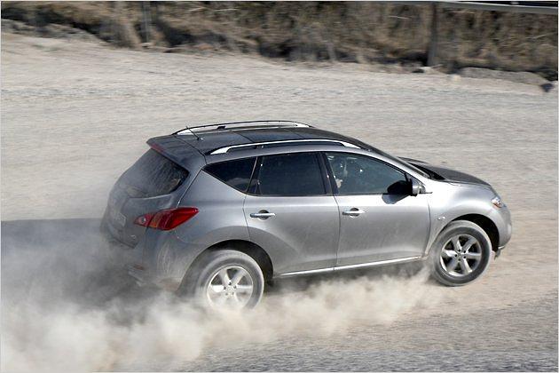 Der Fahrer kann aber auch eine feste Verteilung des Drehmoments an Vorder- und Hinterräder einstellen