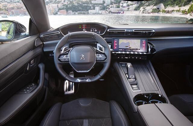 Auch im Innenraum ist der 508 wertig ausgestattet