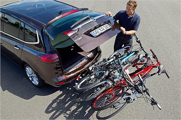 Ebenfalls neu: Um Zugang zum Gepäckraum zu bekommen, kann der Träger weggeklappt werden