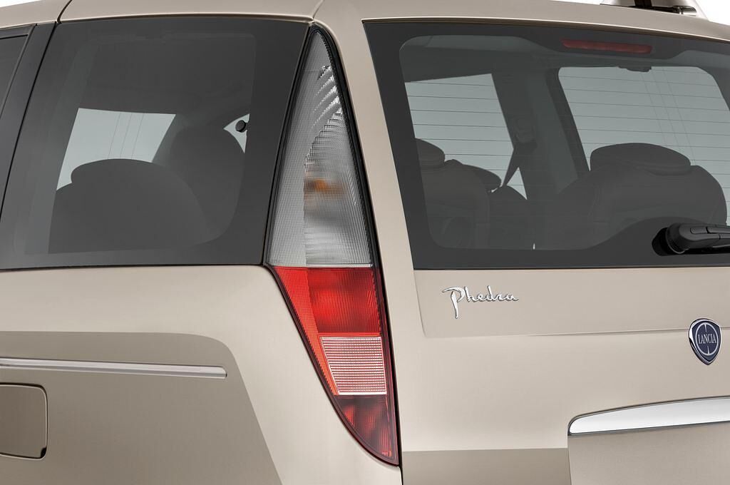 Lancia Phedra (Baujahr 2009) - 5 Türen Rücklicht