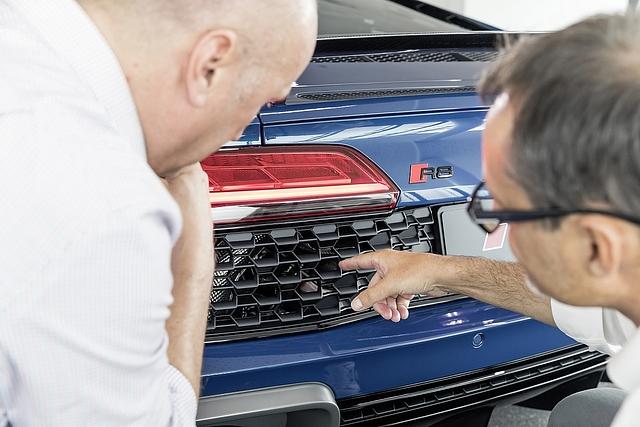 Der technische Projektleiter Alessandro Vergine erklärt die mühsame Integration des OPF-Filters