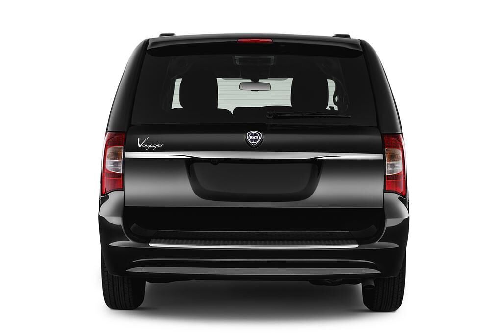 Lancia Voyager (Baujahr 2013) - 5 Türen Heckansicht