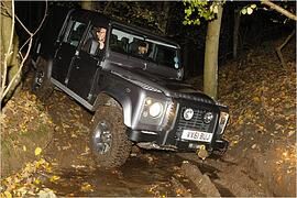 Land Rover Defender mit neuem Diesel im Test: Durch dick und dünn