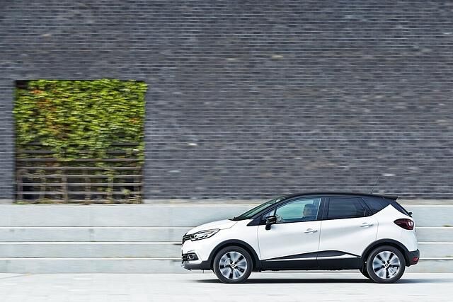 Mit 4,12 Meter Länge fällt der Captur erfreulich kompakt aus
