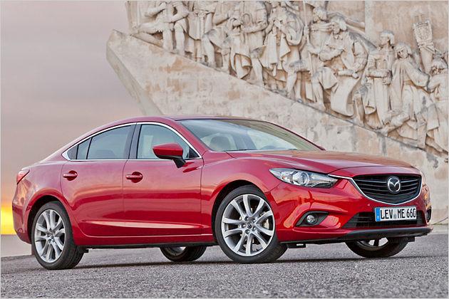 Der Mazda 6 steht serienmäßig auf 17-Zöllern, optional sind auch 19-Zöller erhältlich