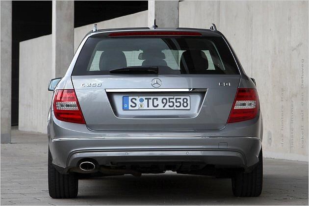 Von außen wirkt der C 250 CDI unscheinbar, kaum jemand erwartet hier 204 PS