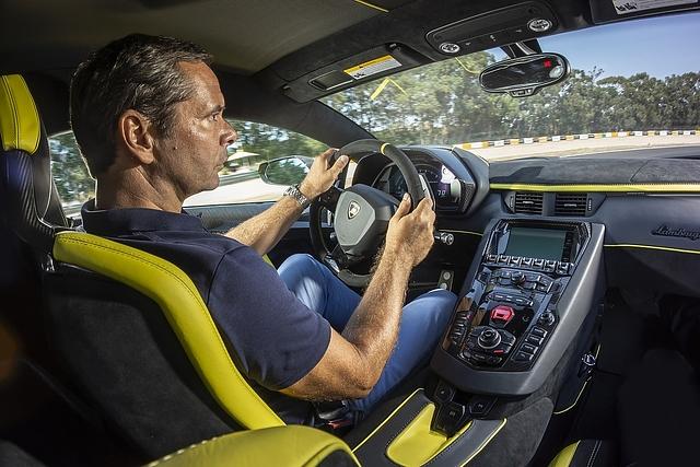 Lamborghini Aventador SVJ bei ersten Testfahrten in Estoril