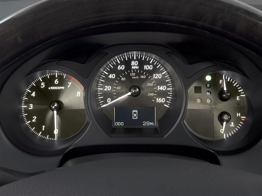 Lexus GS (Baujahr 2010) 350 4 Türen Tacho und Fahrerinstrumente
