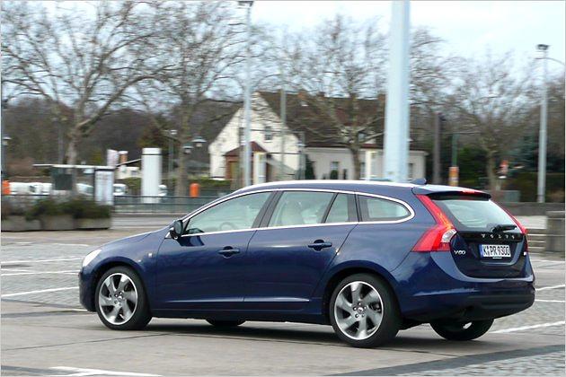 Dank eines maximalen Drehmoments von 400 Newtonmeter ist der V60 D3 extrem spritzig