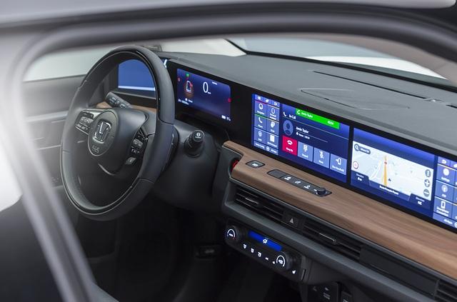 Ein toller Mix: Das Cockpit des Honda e ist modern, futuristisch und retro zugleich