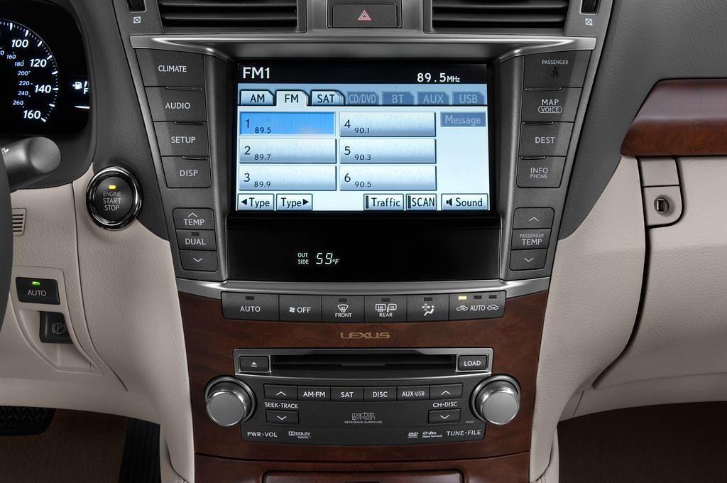 Lexus Ls (Baujahr 2010) 460 L 4 Türen Radio und Infotainmentsystem