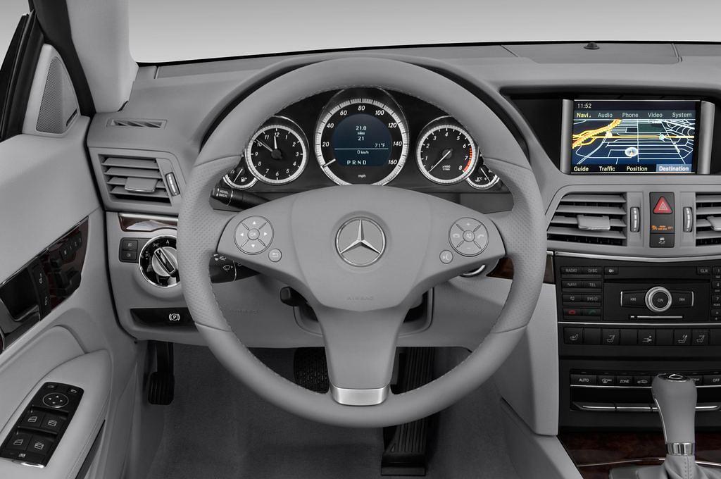 Mercedes E-Class (Baujahr 2010) - 2 Türen Lenkrad