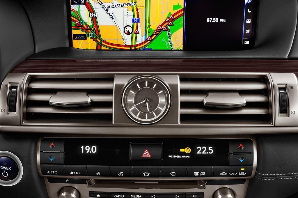 Lexus Ls (Baujahr 2016) 600H L 4 Türen Lüftung