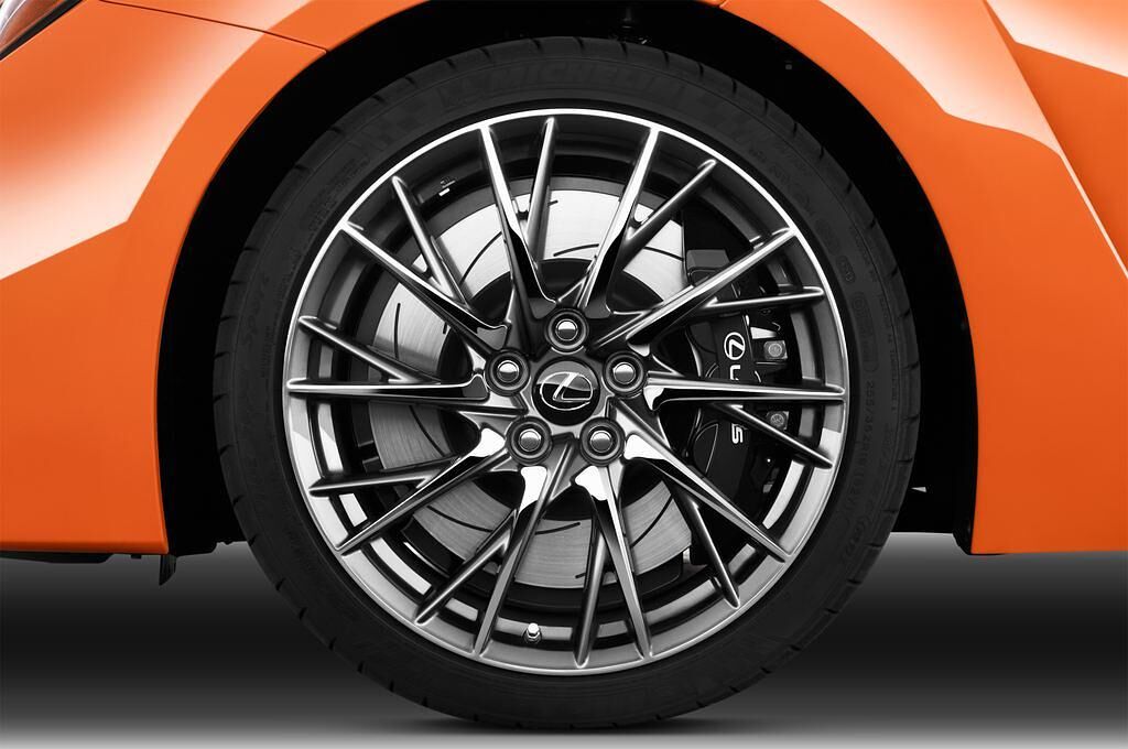 Lexus RC F (Baujahr 2014) 2WD AT 2 Türen Reifen und Felge