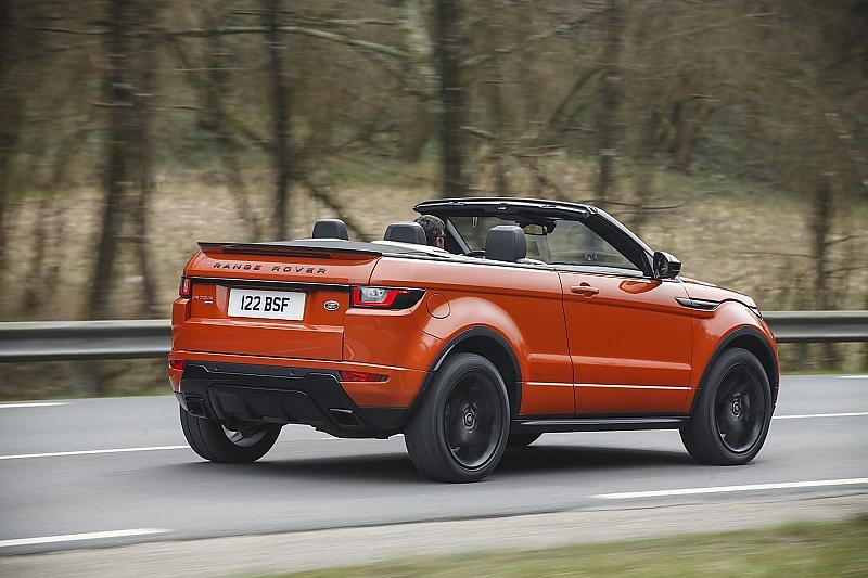 Die Fensterlinie ist recht hoch