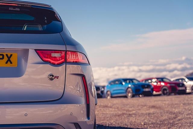 Jaguar F-Pace SVR