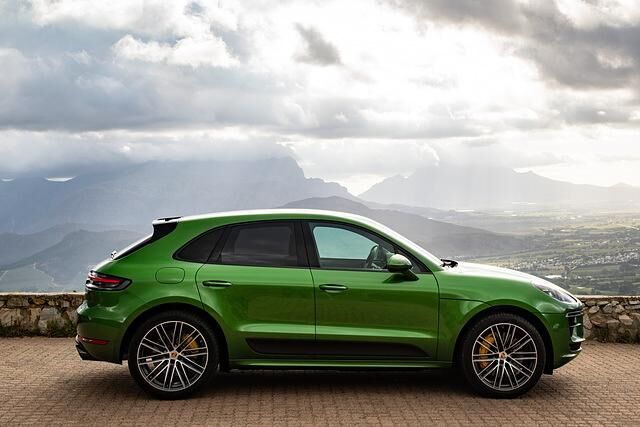 Die Neuauflage des Turbo ist mit einer Sprintzeit von 4,3 Sekunden der antrittsstärkste Macan bisher
